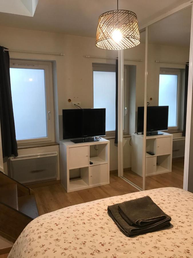 Charmant Appartement Hypercentre Granville Buitenkant foto